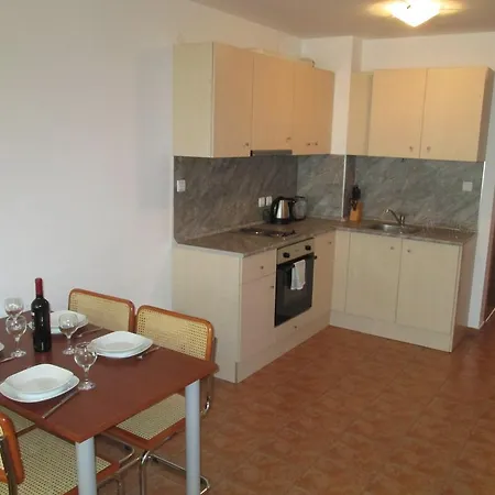 Old Inn Alexander Services Private Apartments Апартаменти *
