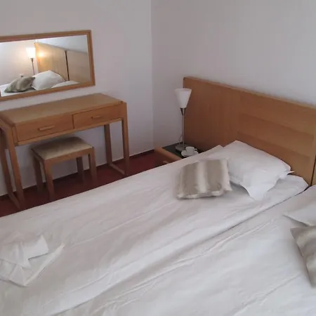 Old Inn Alexander Services Private Apartments Бансько