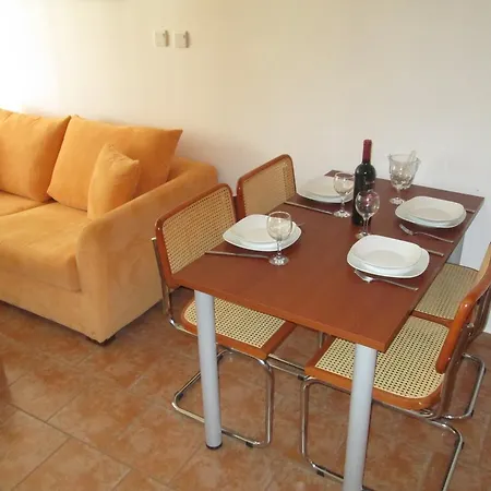 Апартаменти Old Inn Alexander Services Private Apartments Бансько